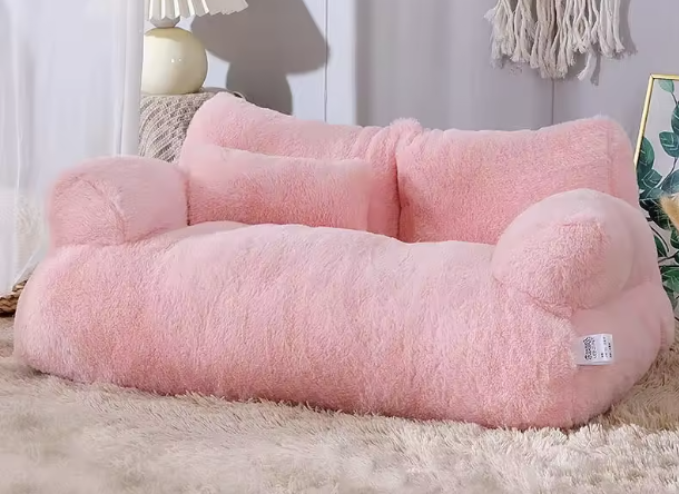 Sofá Cama de Felpa Suave para Conejos — Refugio de Descanso con Respaldo y Cojín (55x38 cm)